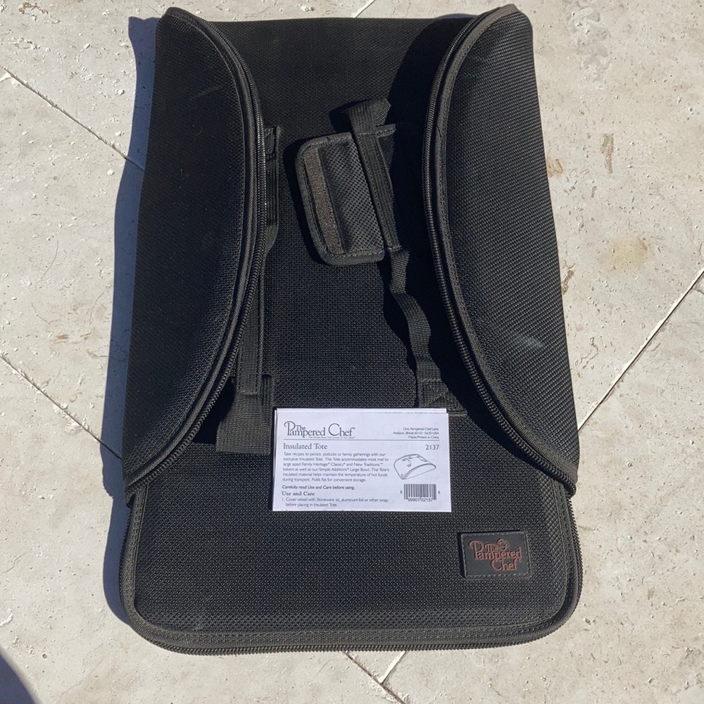 Pampered Chef Insulated Tote